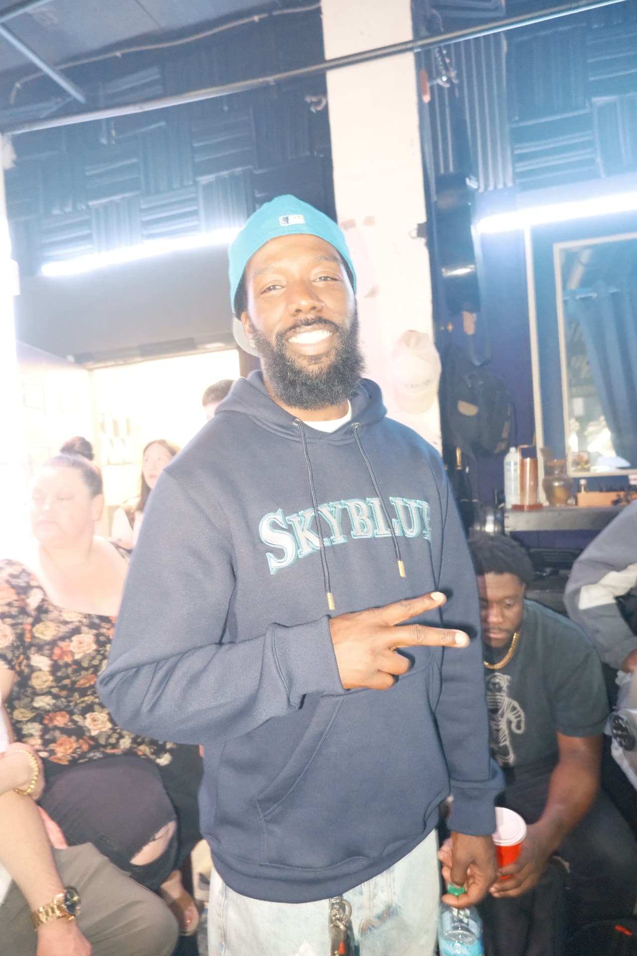 Listening Session 001 — photo 07